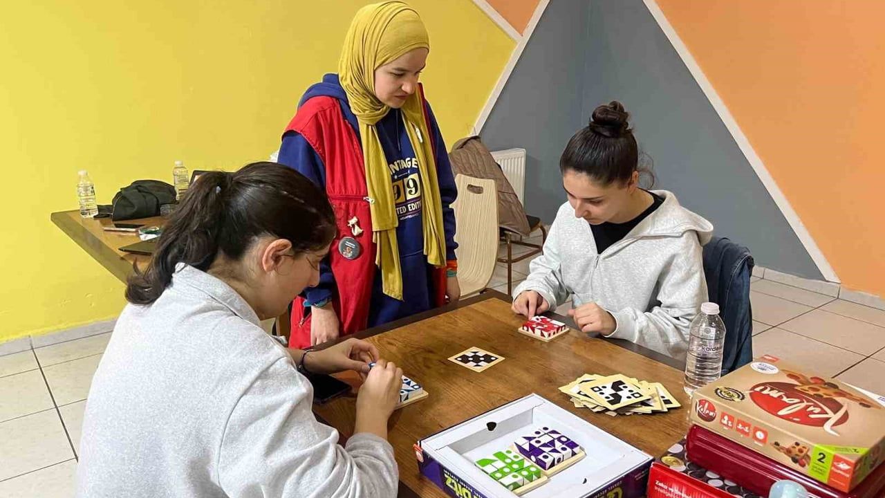 Düzce'de Finaller Arası Moral Molası Necla Pekolcay Yurdu'nda