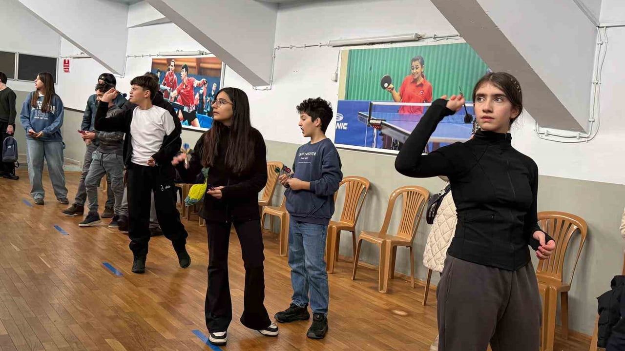 Düzce'de gençler 'Tatilin Ritmi, Sporun Gücü' etkinliklerinde buluştu