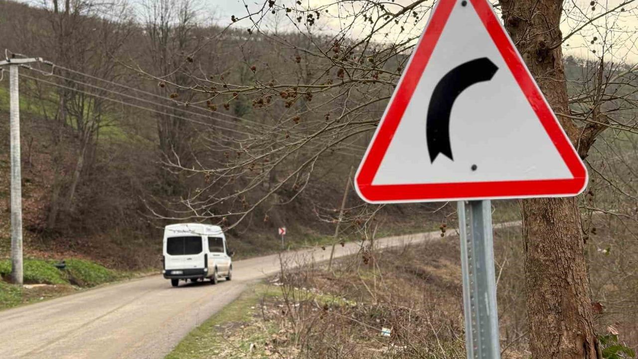 Düzce'de Grup Yolu Tabela Çalışmaları: Dokuzdeğirmen, Harmankaya, Büyükmelen