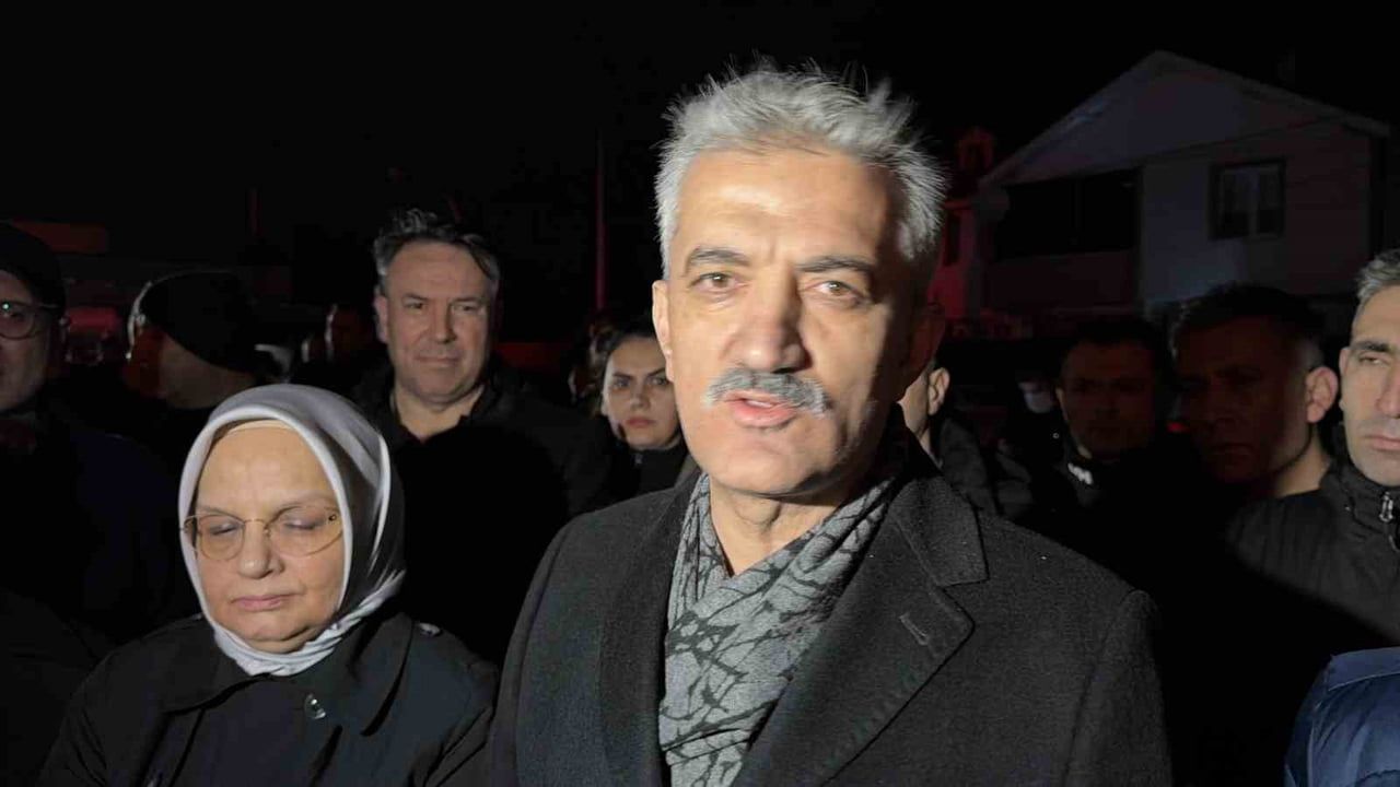 Düzce'de Strafor Fabrikası Yangını 2.5 Saatte Söndürüldü