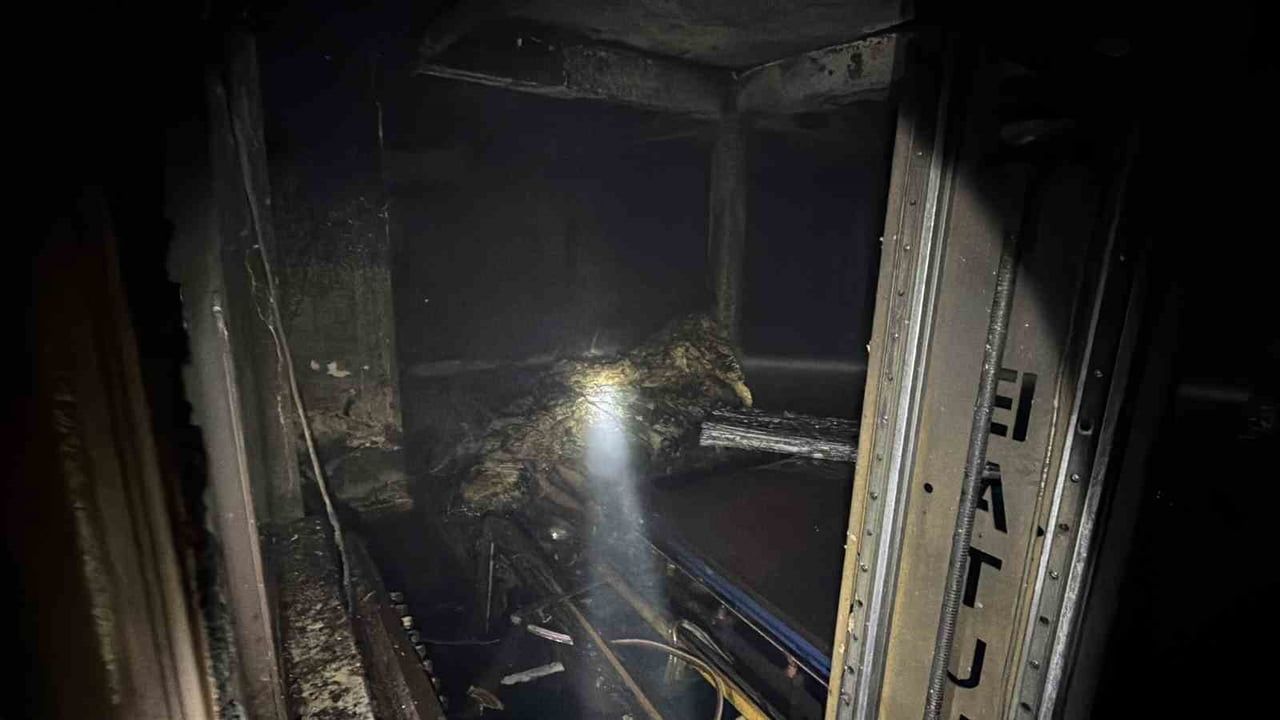 Düzce'de Strafor Fabrikası Yangını: İçeriden Korkunç Görüntüler