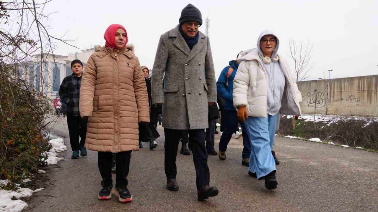 Düzce'de 'Tatilin Ritmi, Sporun Gücü' Doğa Yürüyüşü