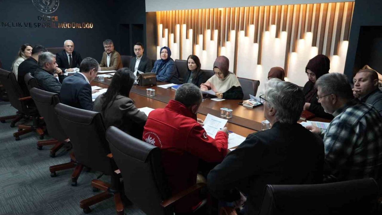 Düzce'de Yurt İhtiyaçları Masaya Yatırıldı