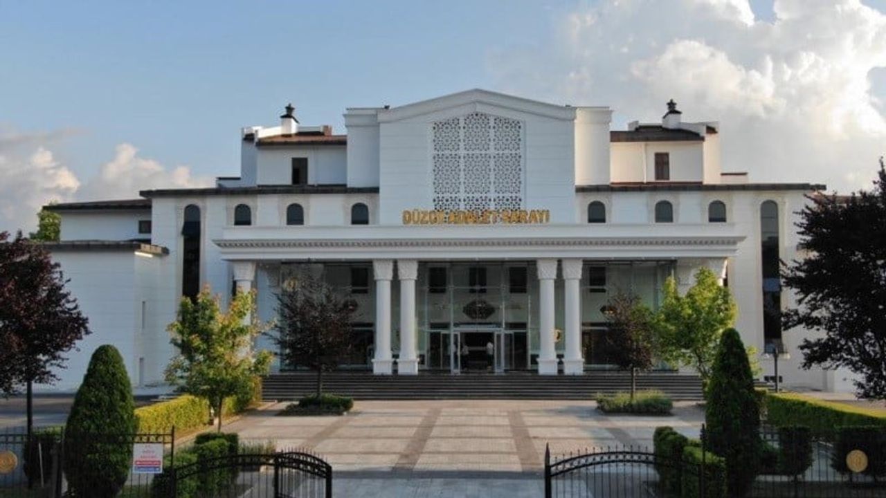 Düzce Konuralp'te Fuhuş Operasyonu: 9 Kişi Gözaltında