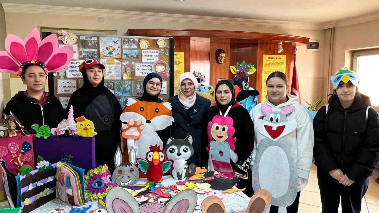 Düzce Mevlana Kız Lisesi'nde Sağlıklı Beslenme Etkinliği