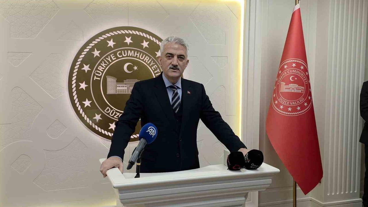 Düzce Valisi Mehmet Makas göreve başladı