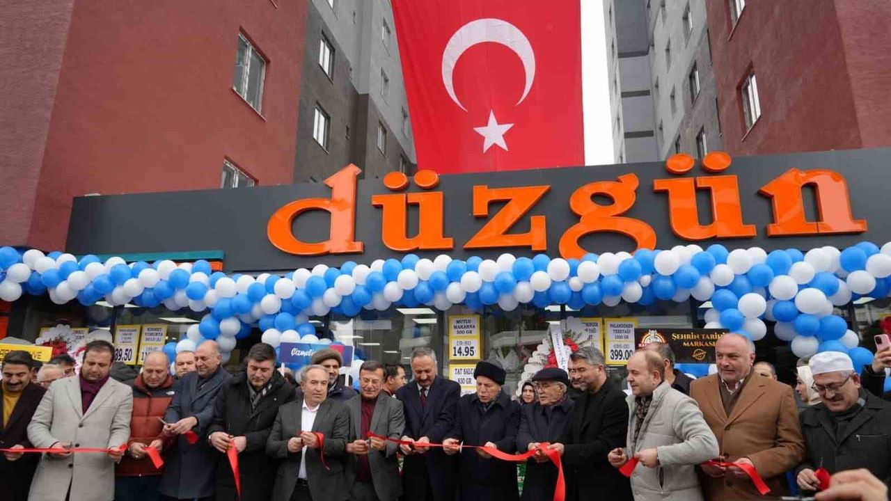 Düzgün Marketler 25’nci Şubesini Yıldızkent’te Törenle Açtı