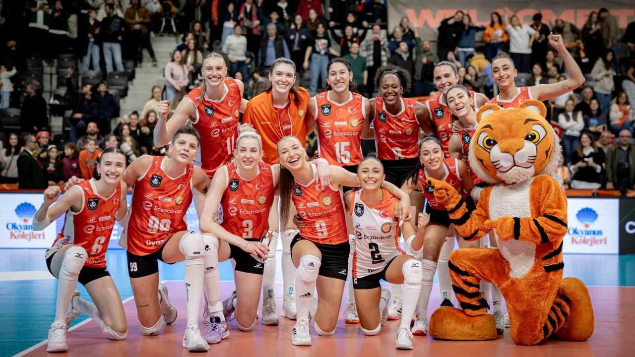 Eczacıbaşı Dynavit, Olympiakos'u 3-0 Yendi — Şampiyonlar Ligi