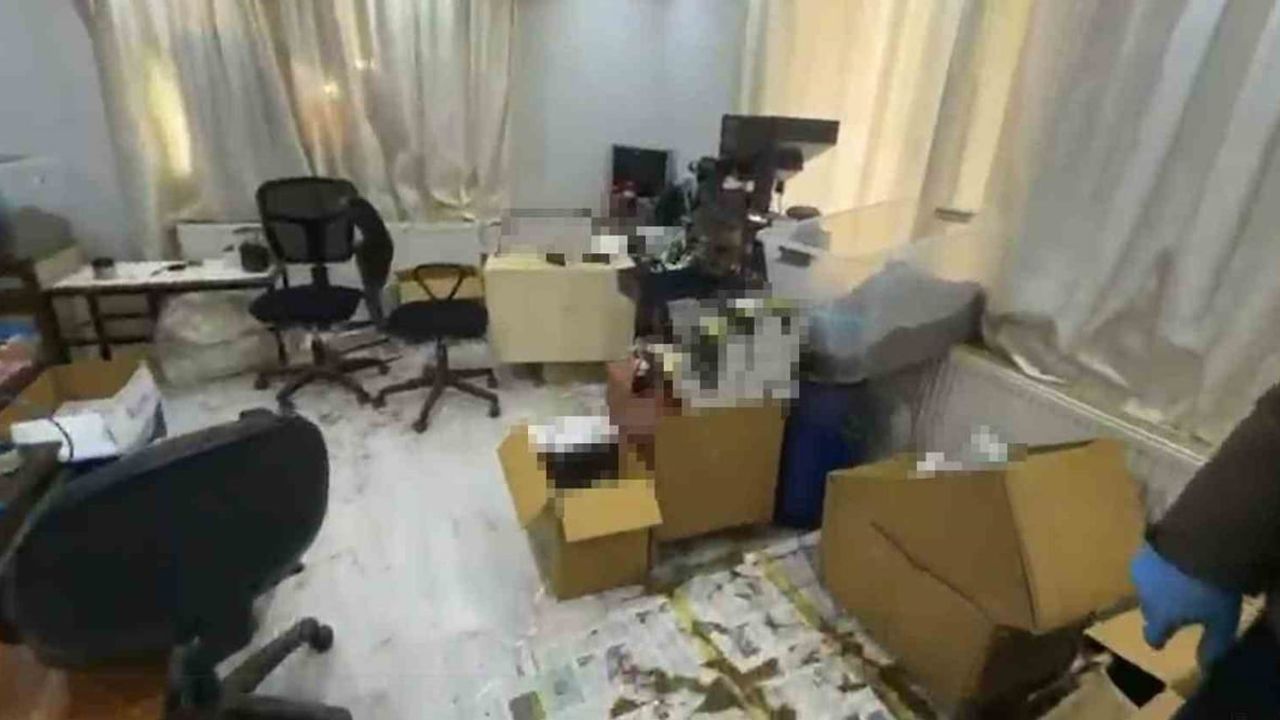 Edirne'de Kaçak Tütün Operasyonu: 2 Bin Kg Kıyılmış Tütün ve 1 Milyon 10 Bin Makaron Ele Geçirildi