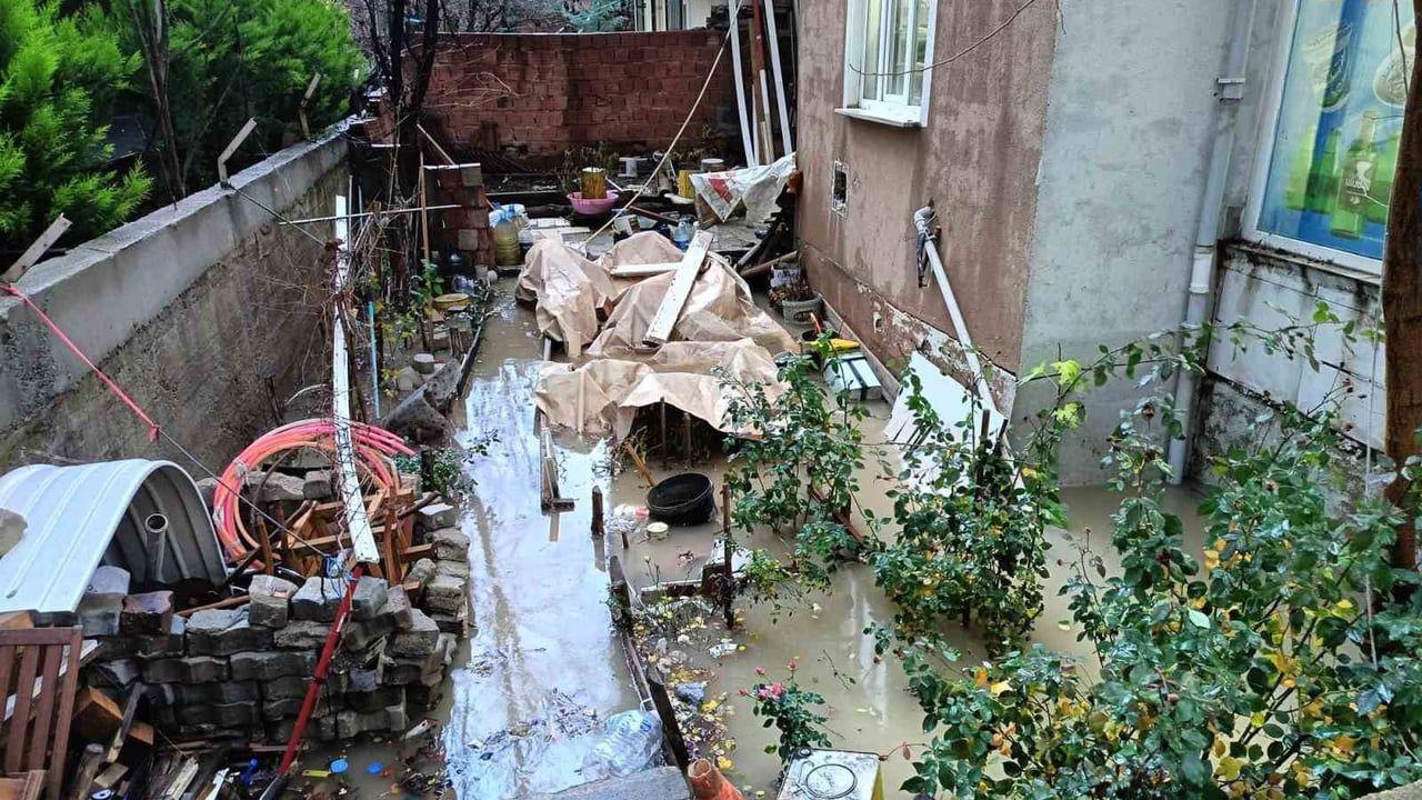 Edirne'de Sağanak Su Baskınlarına Neden Oldu