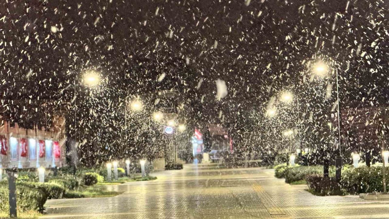 Edirne'de Yoğun Kar: Selimiye Camii Beyaza Büründü