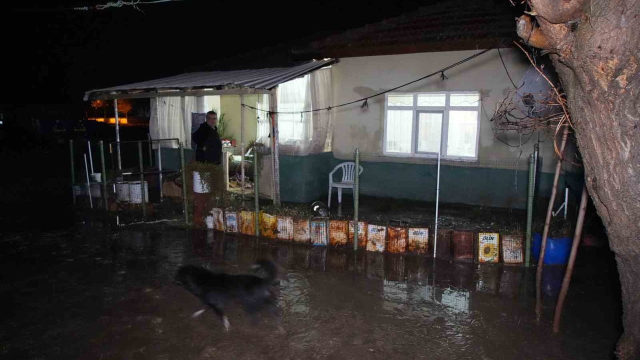 Edirne Havsa'da Sağanak: Abalar Köyü'nde 3 Ev ve 3 Ahır Su Altında
