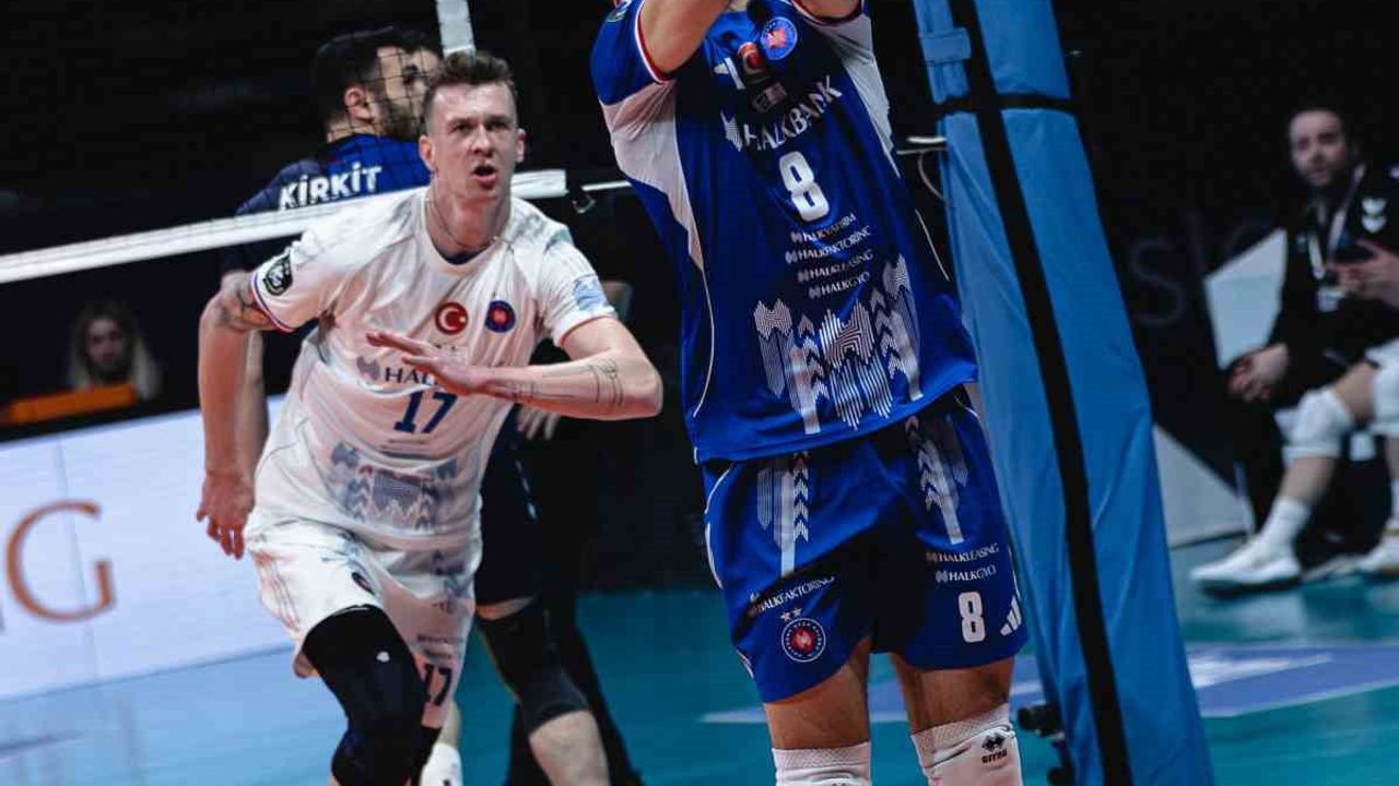 Efeler Ligi: Halkbank 3-0 Altekma