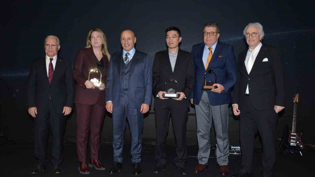 Ege'nin İhracat Yıldızı: Uğur Soğutma'ya Çifte Ödül