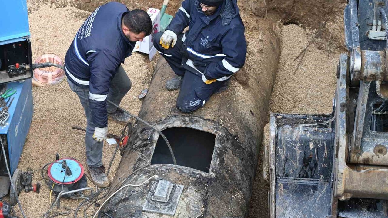 Eğirdir’den Gelen Ana Su Hattındaki Patlak Onarıldı