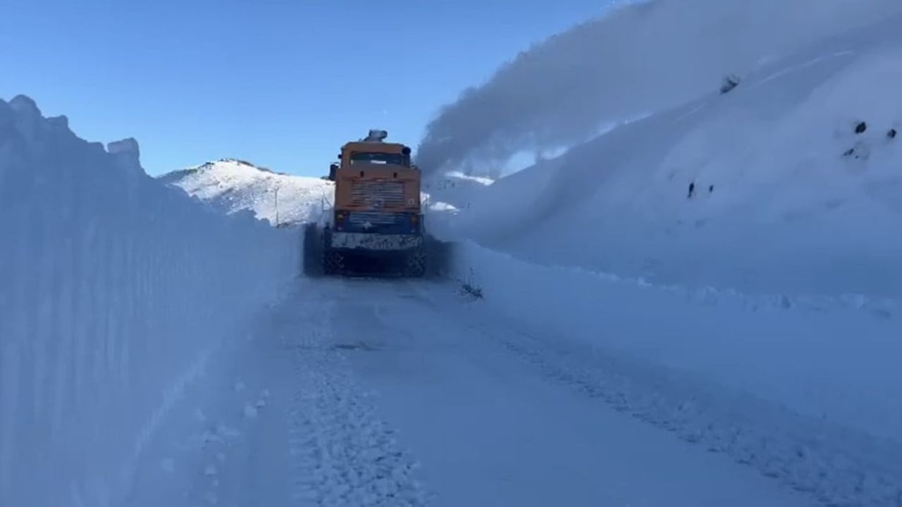 Elazığ'da 148 Köy Yolu Ulaşıma Açıldı