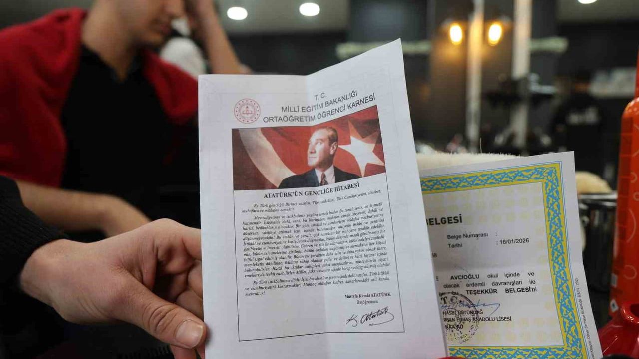 Elazığ’da karne hediyesi: Umut Diri’den ücretsiz tıraş kampanyası