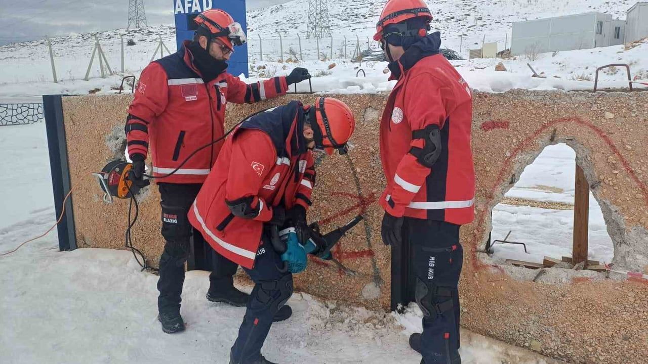 Elazığ'da MEB AKUB Akreditasyon Sınavını Başarıyla Geçti