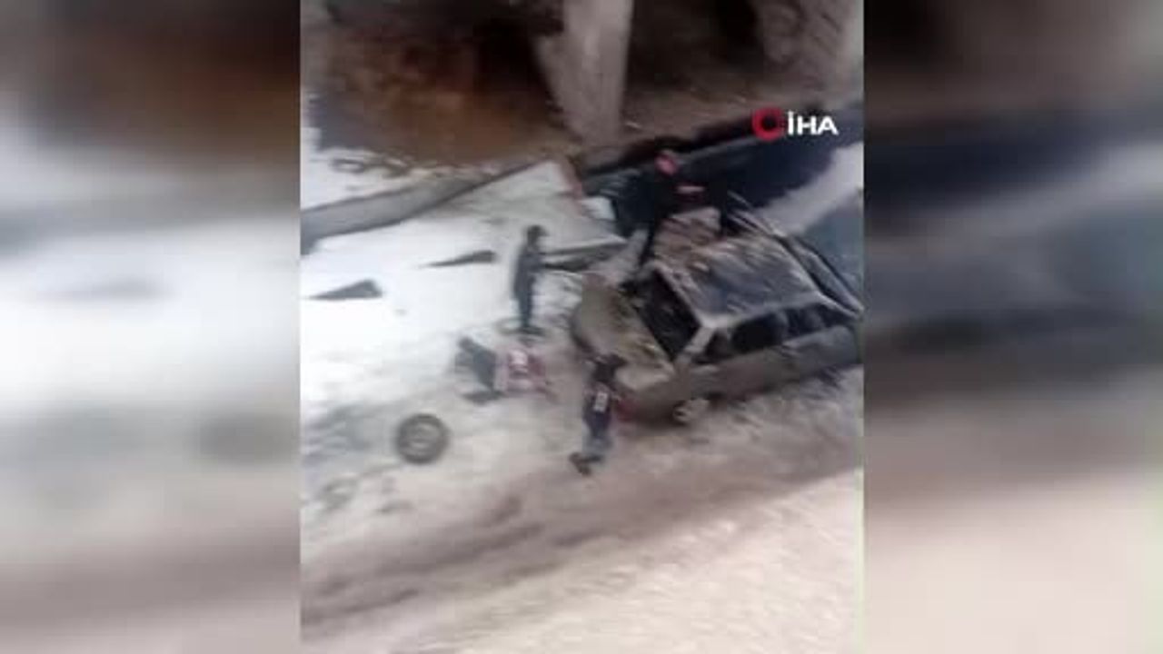 Elazığ’da Park Halindeki Tofaş Alevlere Teslim Oldu