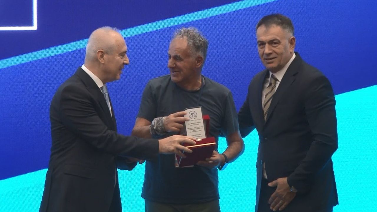 Emin Müftüoğlu: "Artık 81 ile hükmeden bir bisiklet ailesi olacağız"