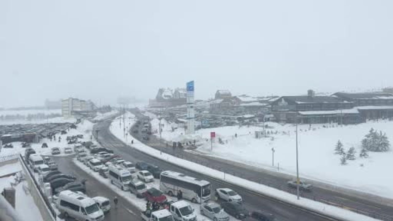 Erciyes'te Sömestirin İlk Günü: Kayakçı ve Ziyaretçi Akını