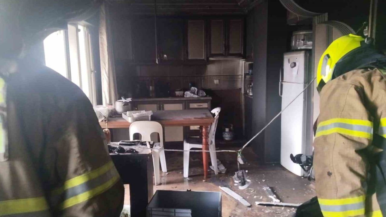 Erdek'te Apartman Yangını Söndürüldü — Can Kaybı Yok