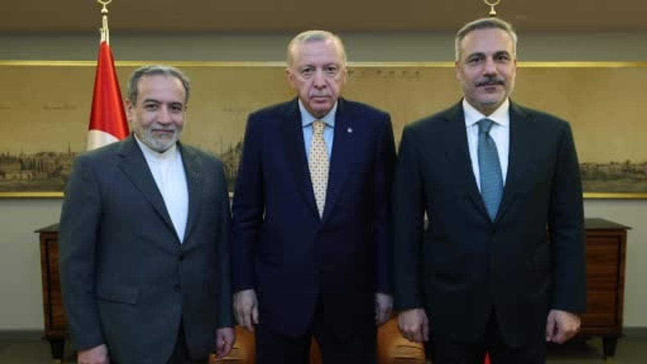 Erdoğan, İran Dışişleri Bakanı Abbas Arakçi'yi Kabul Etti