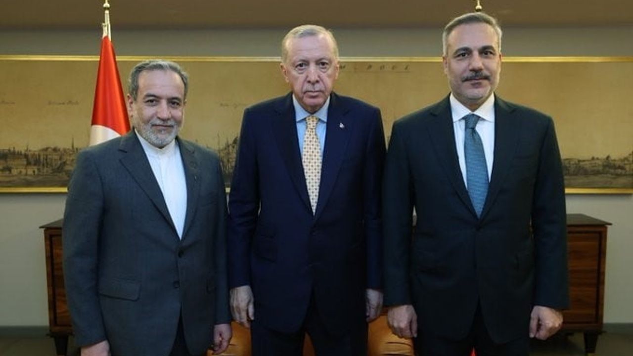 Erdoğan, İran Dışişleri Bakanı Abbas Erakçi'yi Kabul Etti