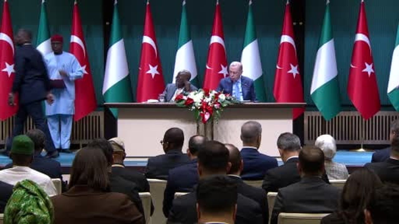 Erdoğan, Nijeryalı Mevkidaşıyla Ortak Basın Toplantısında Açıklamalarda Bulundu