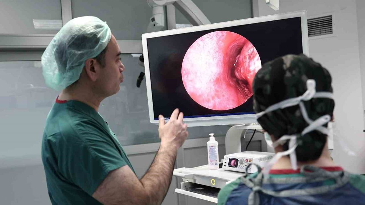 ERÜ KBB Kliniğine Full HD ve NBI'li Yeni Nesil Endoskopi Sistemi