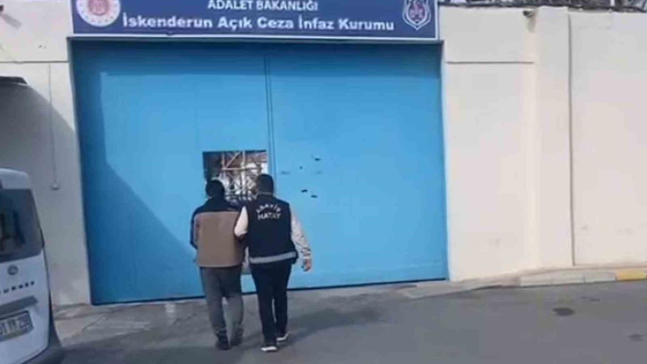 Erzin'de 4 yıl 5 ay 15 gün hapis cezası bulunan E.B.C.Ş. yakalandı