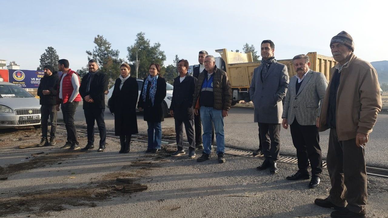 Erzin'de 47 Yıllık Sanayi Sitesi Yıkılıyor