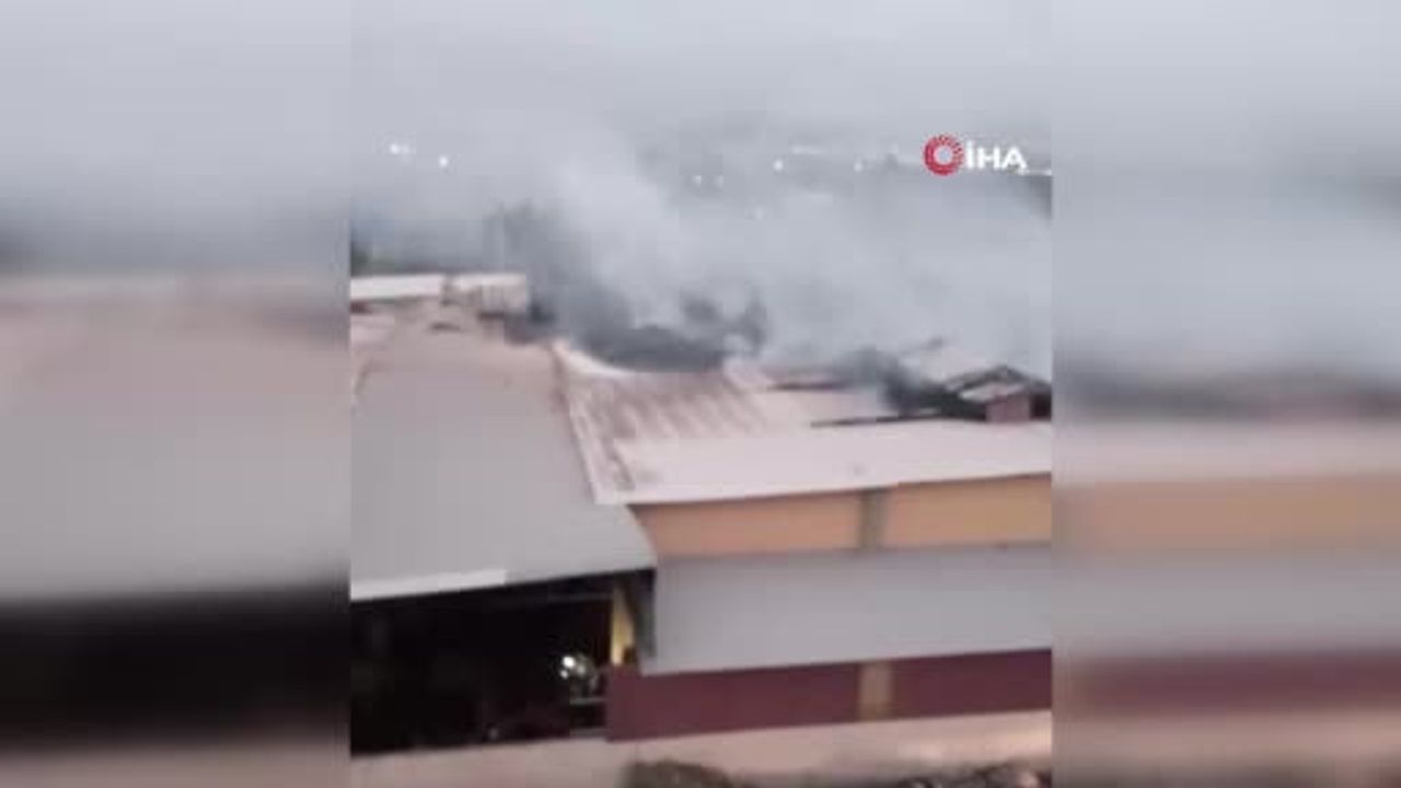 Erzin'de Narenciye Fabrika Yangını: 19 Yaşındaki İşçi Salih Yatsugey Yaşamını Yitirdi