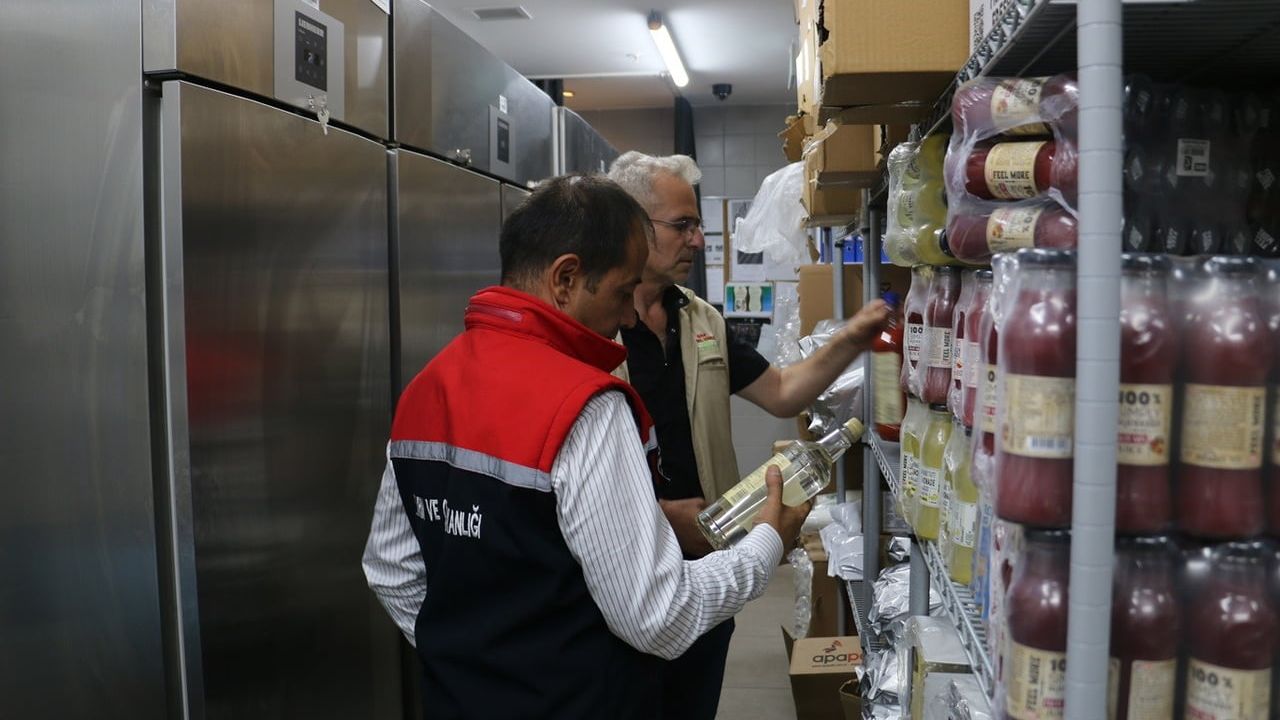 Erzincan'da Gıda Denetimleri: 56 İşletmeye 4 milyon 62 bin 521 TL Ceza