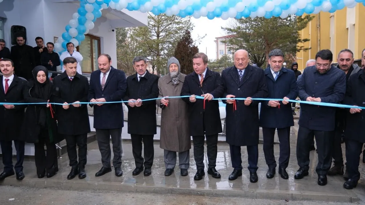 Erzincan'da Hafız Mehmet Aydın Aile Sağlığı Merkezi Hizmete Açıldı