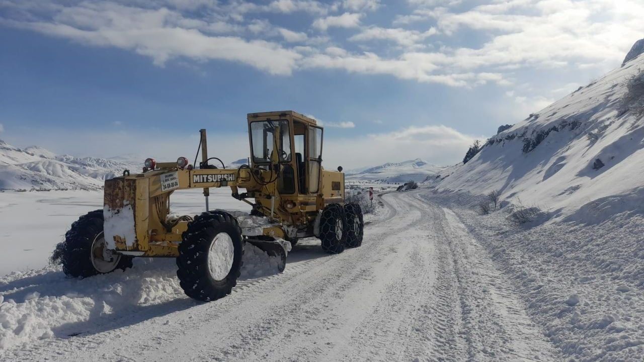Erzincan’da Kapanan 340 Köy Yolu Ulaşıma Açılıyor