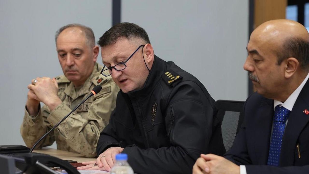 Erzincan'da Kış ve Yılbaşı Tedbirleri: 290 Araç, 1800 Personel Hazır