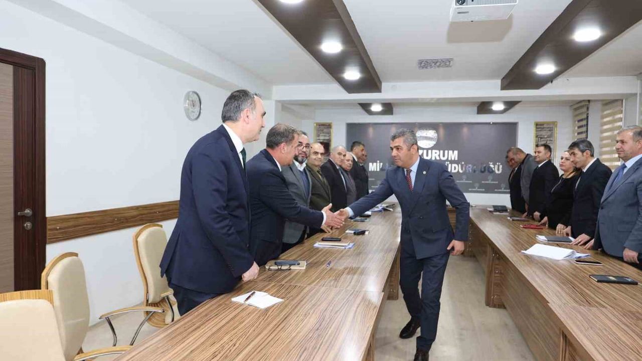 Erzurum'da "Eğitimde Değerlendirme ve Yol Haritası" Toplantısı — Süleyman Ekici Başkanlığında