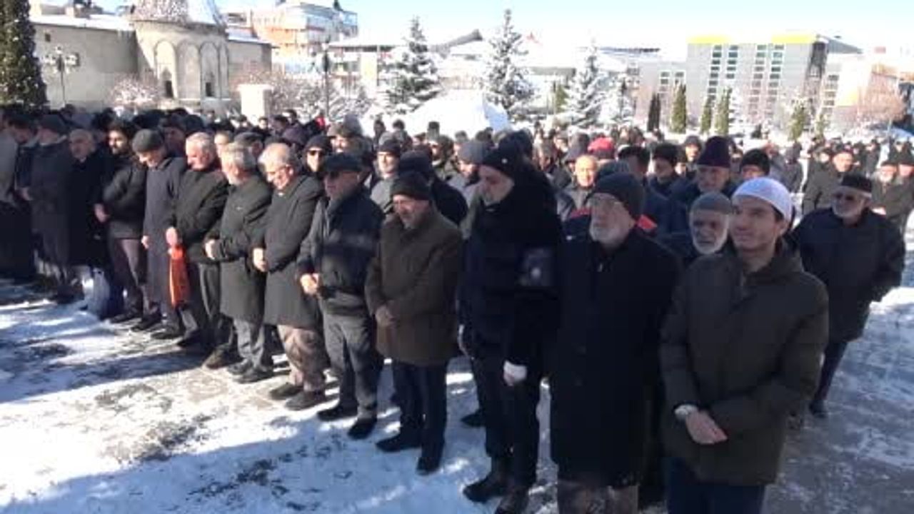 Erzurum'da Şehitler İçin Gıyabi Cenaze Namazı