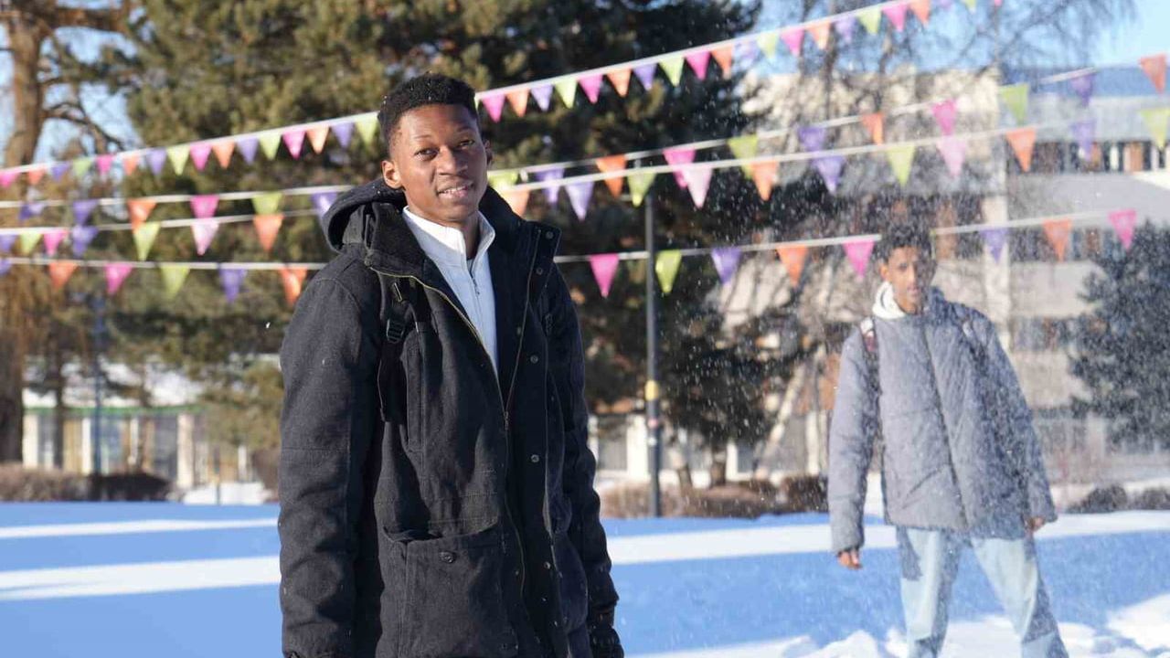 Erzurum'da Siyah ile Beyazın Buluşması: Afrikalı Öğrencilerin İlk Kar Deneyimi