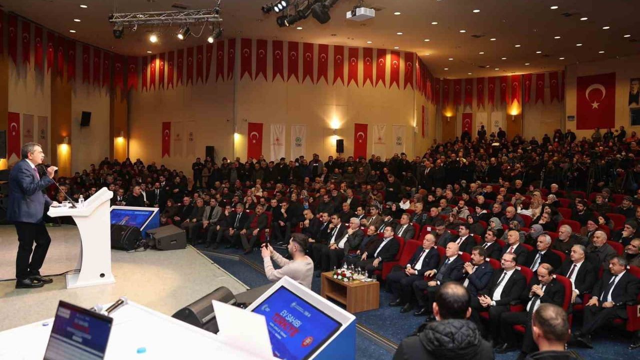 Erzurum'da TOKİ kuraları çekildi: 4 bin 905 sosyal konutun hak sahipleri belirlendi