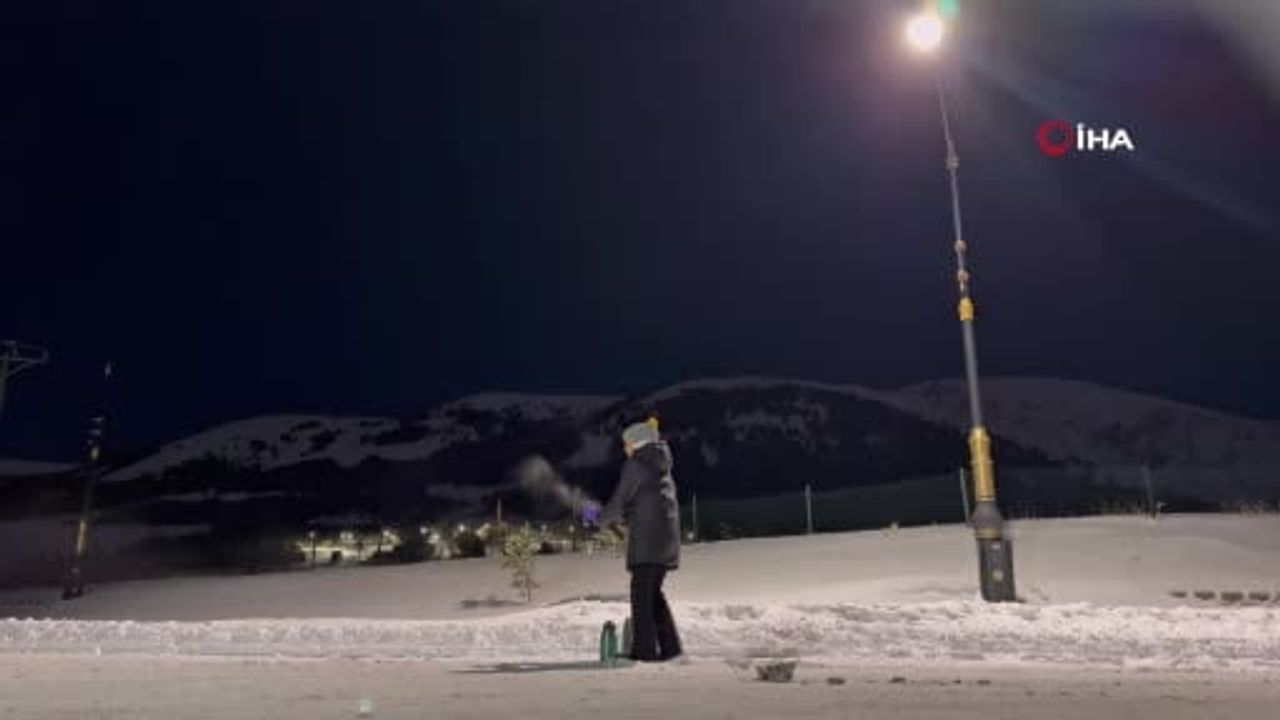 Erzurum eksi 25'i gördü: Kaynar su havada dondu, viral görüntüler