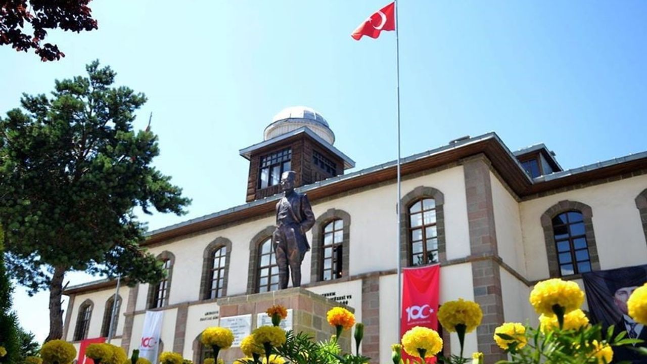 Erzurum Kongre Binası Ziyarete Kapatıldı — Deprem Performansı Yetersiz