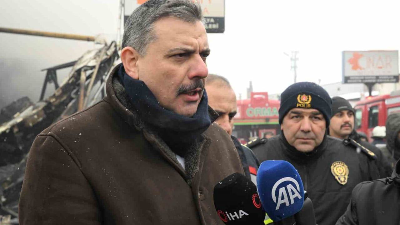 Erzurum Valisi Mustafa Çiftçi: Mobilyacılar Sitesi Yangını Kontrol Altında