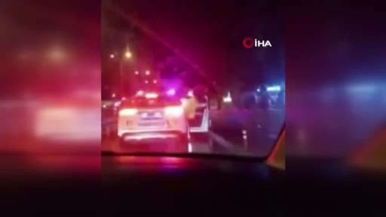 Esenyurt'ta Alkollü Sürücü Makas Atıp Polisin Üzerine Aracı Sürünce Tutuklandı