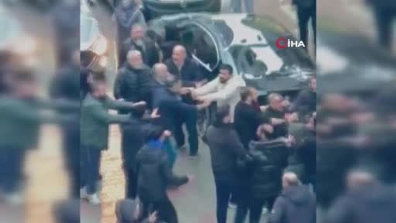 Esenyurt'ta Park Yeri Kavgası: Komşu İki Aile Savaşa Döndü