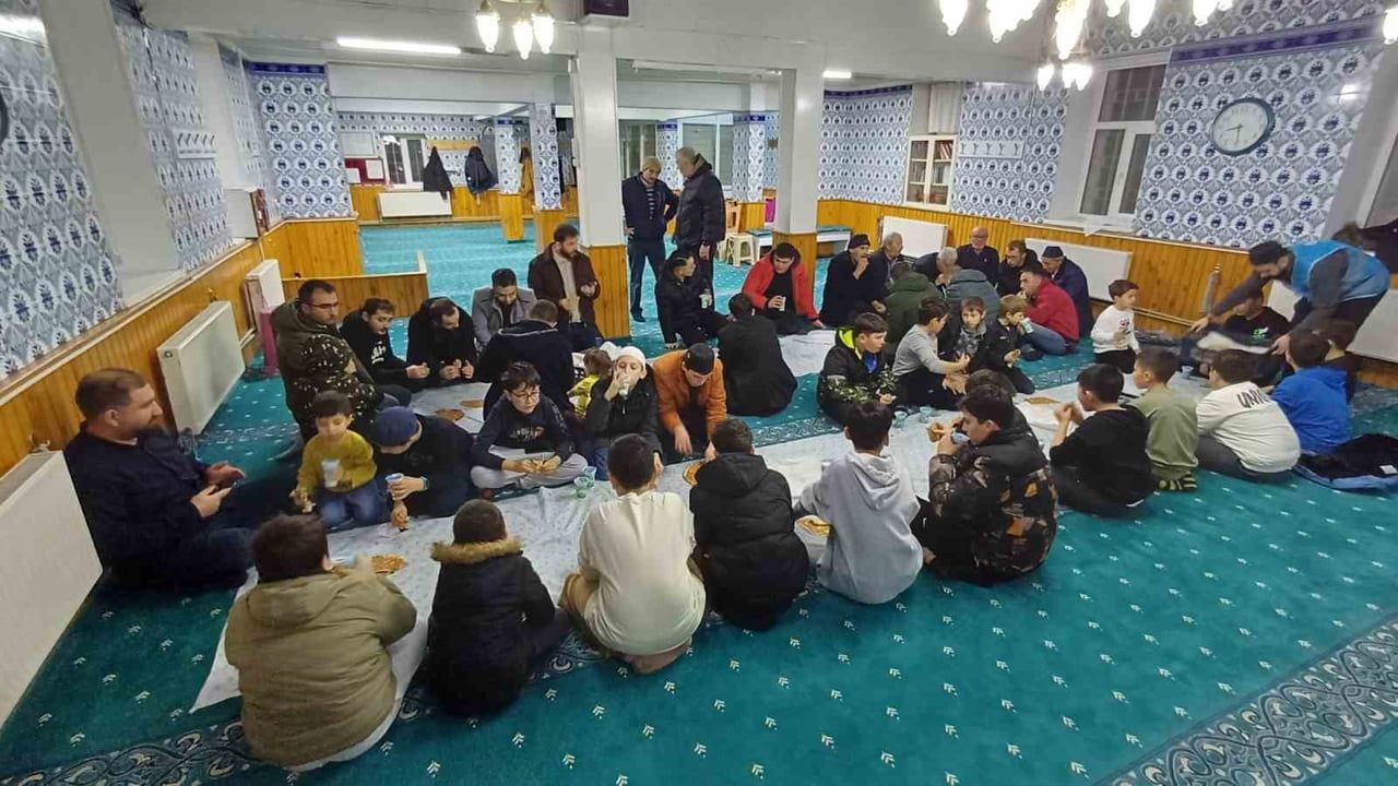 Eskişehir'de 'Ailece Camide Buluşuruz' etkinliği yoğun katılımla gerçekleşti