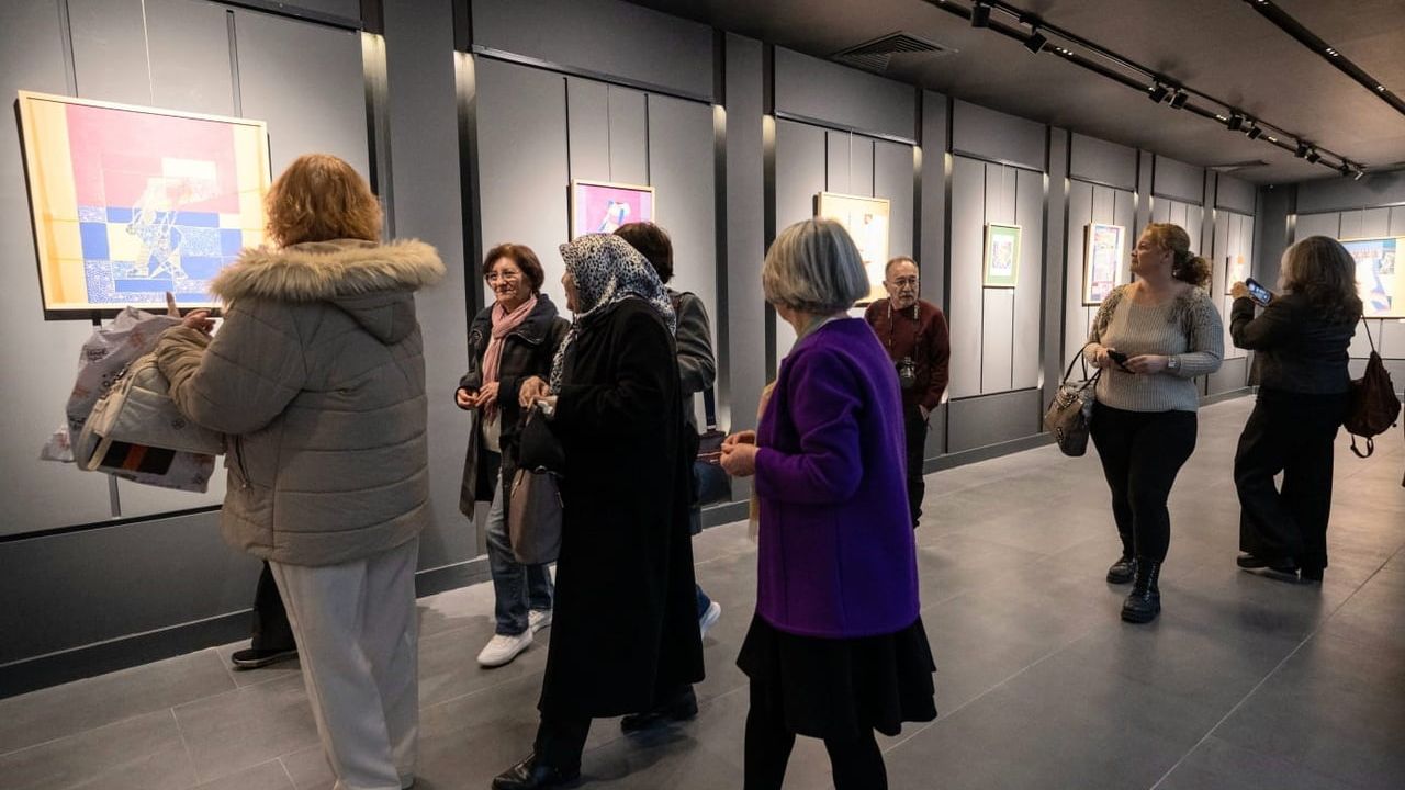 Eskişehir'de Fatma Garip'in 'Kare Kök-K/Square Root-K' Sergisi İlgi Gördü
