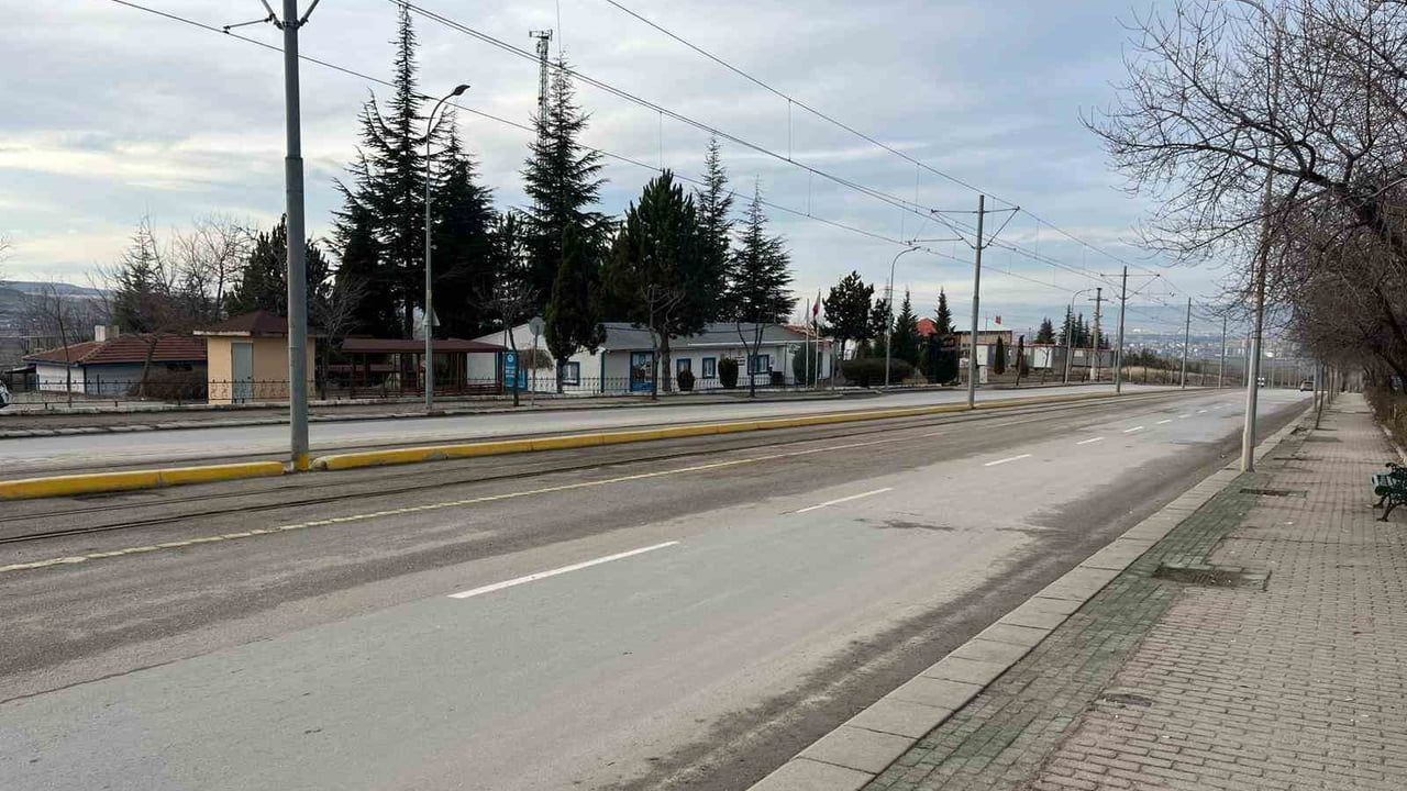 Eskişehir'de Ölüm Yolu: Selami Vardar Bulvarı'nda Tedbir Çağrısı