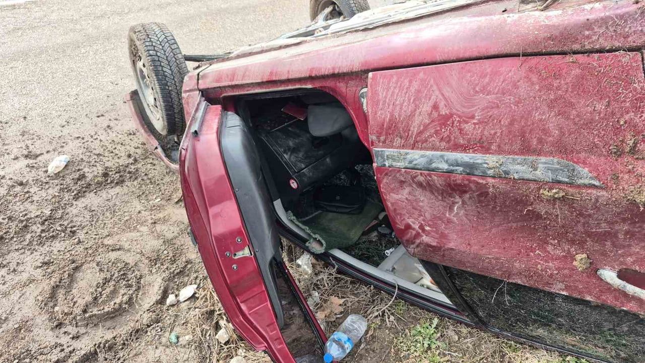 Eskişehir'de Takla Atan Otomobil: 3 Kişi Yaralanmadan Kurtuldu